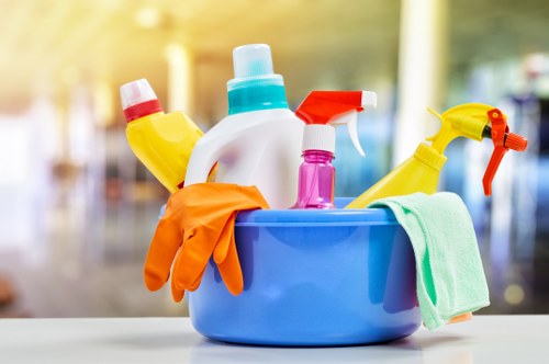 End of tenancy cleaning in a Wimbledon flat kitchen